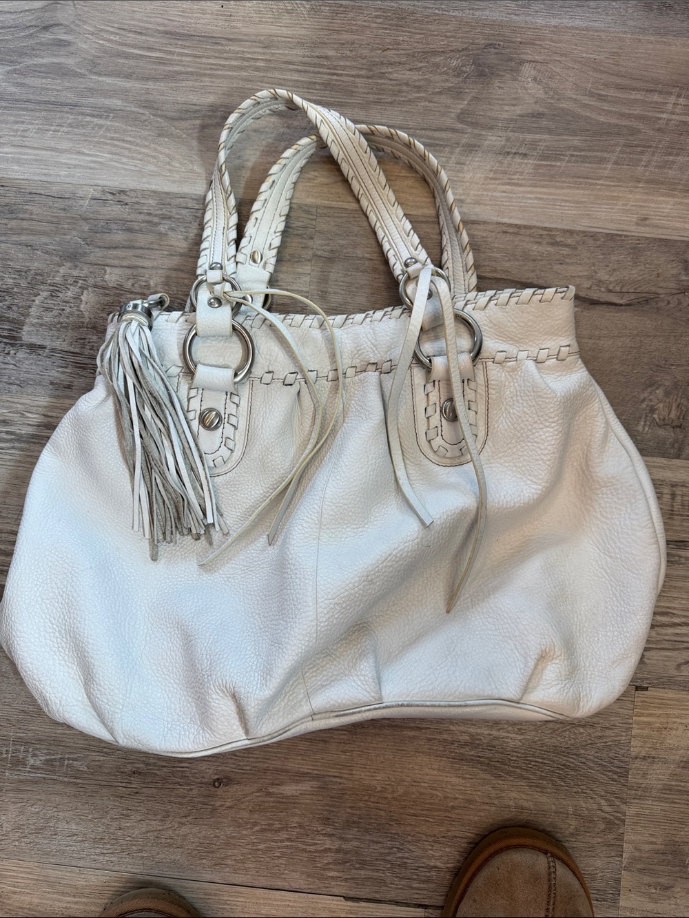 b. makowsky White Leather Shoulder Tote with Tassel